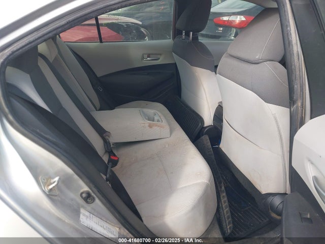 JTDEPRAE2LJ096499 Toyota COROLLA LE