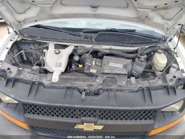 1GCWGAFFXH1129327 Chevrolet Express 2500 Work Van