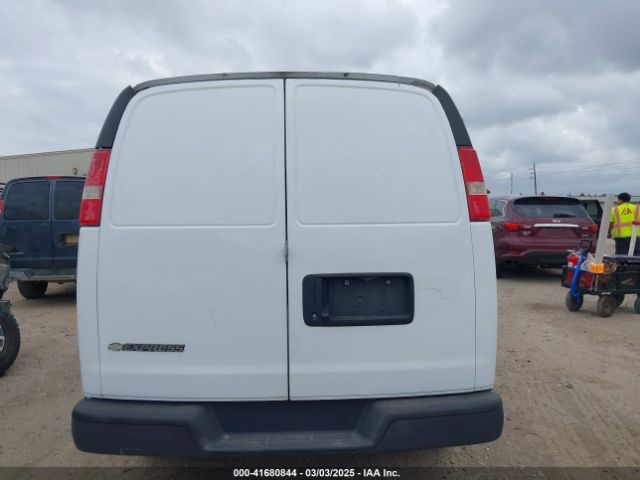 1GCWGAFFXH1129327 Chevrolet Express 2500 Work Van