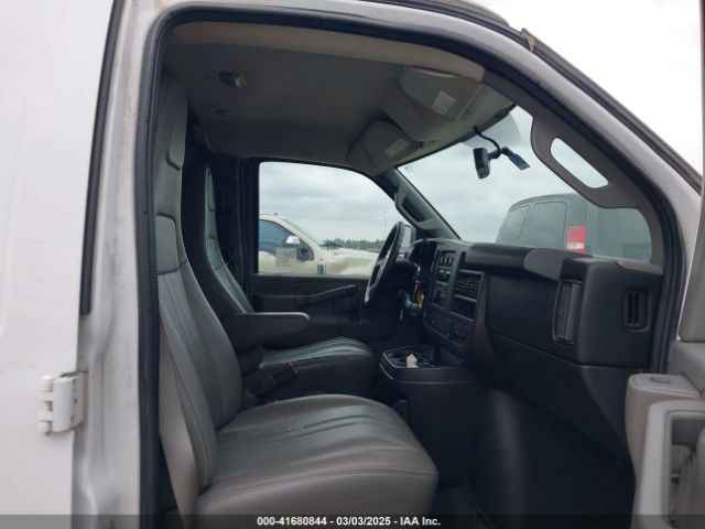 1GCWGAFFXH1129327 Chevrolet Express 2500 Work Van