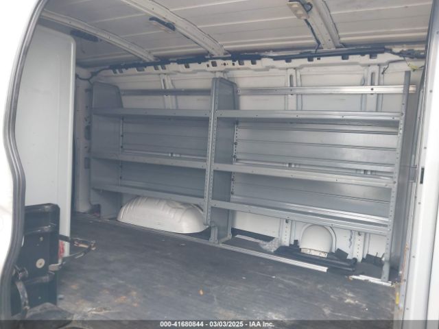 1GCWGAFFXH1129327 Chevrolet Express 2500 Work Van