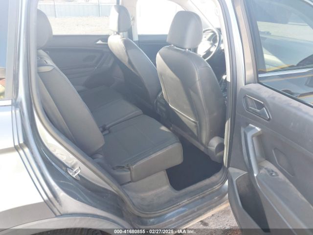 3VV3B7AXXJM088230 Volkswagen Tiguan 2.0t Se/2.0t Sel