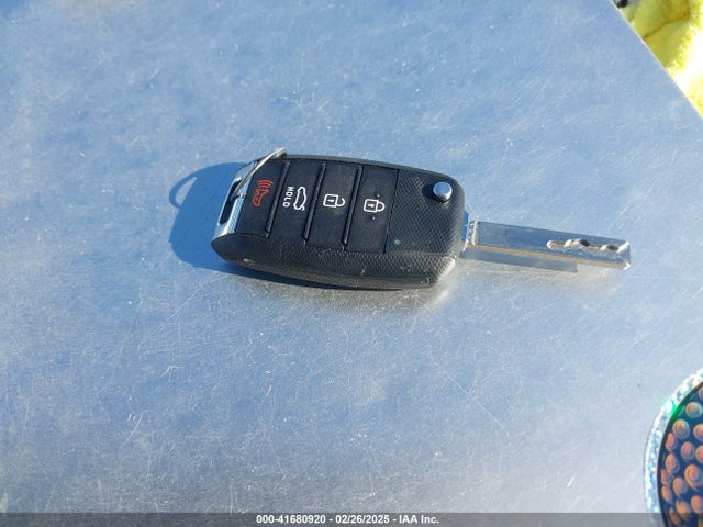 3KPA24ABXKE232900 KIA RIO S