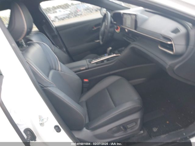 JTDACAAJ6S3008503 Toyota Crown Signia Xle