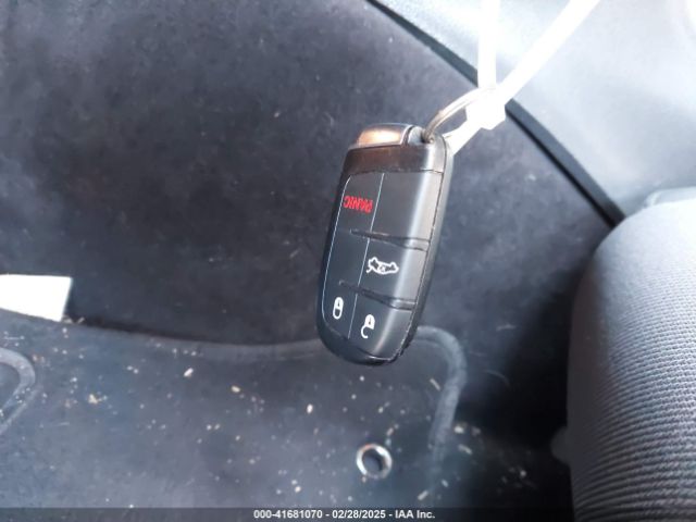 2C3CDXHG9HH643325 Dodge Charger Sxt Rwd