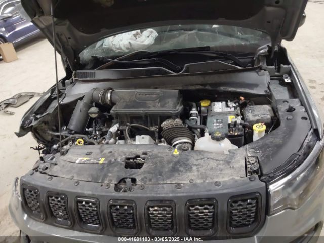 3C4NJDBN5RT588075 Jeep Compass Latitude 4x4