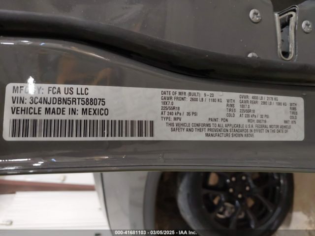 3C4NJDBN5RT588075 Jeep Compass Latitude 4x4
