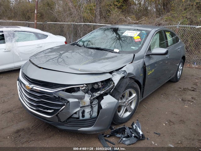 1G1ZD5ST3RF149327 Chevrolet Malibu Fwd 1lt