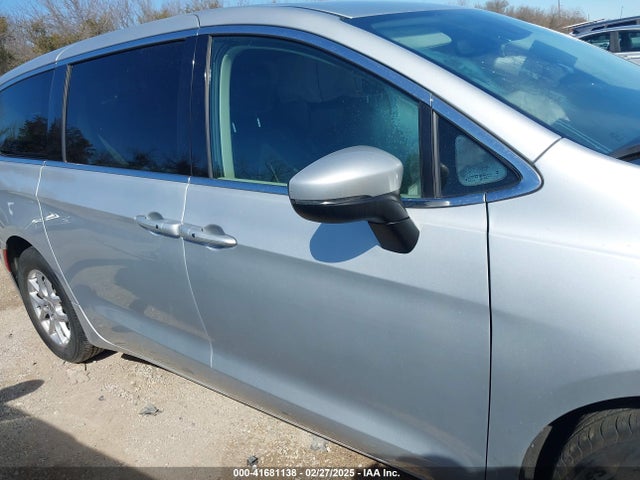 Chrysler Pacifica Touring L 2023 2C4RC1BG3PR532518 Image 13