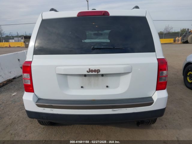 1C4NJPBB7GD789096 Jeep 2016