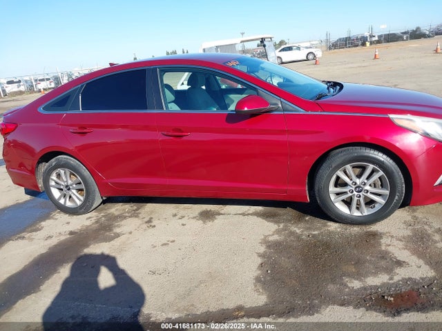 Hyundai SONATA SE 2016 5NPE24AF5GH349811 Image 13