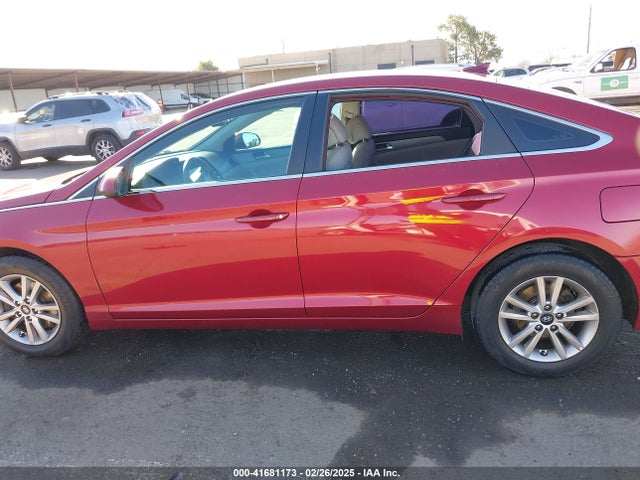 Hyundai SONATA SE 2016 5NPE24AF5GH349811 Image 14