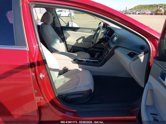 Hyundai SONATA SE 2016 5NPE24AF5GH349811 Image 5