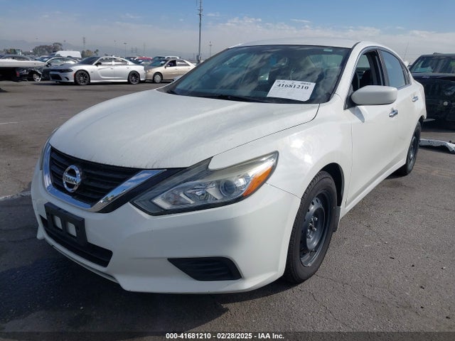 1N4AL3AP5JC122965 Nissan Altima 2.5 S