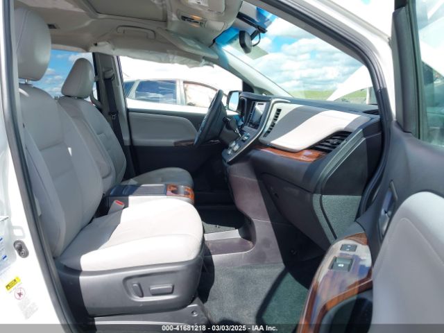 5TDDK3DC3GS144473 Toyota Sienna Limited 7 Passenger
