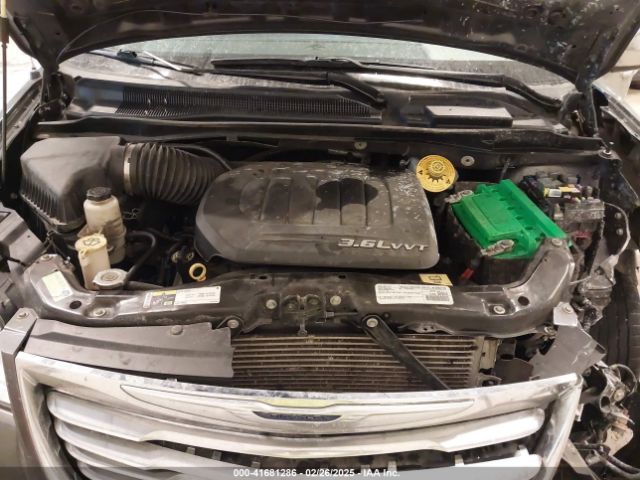 2C4RC1CG2GR305948 Chrysler Town & Country Touring-l