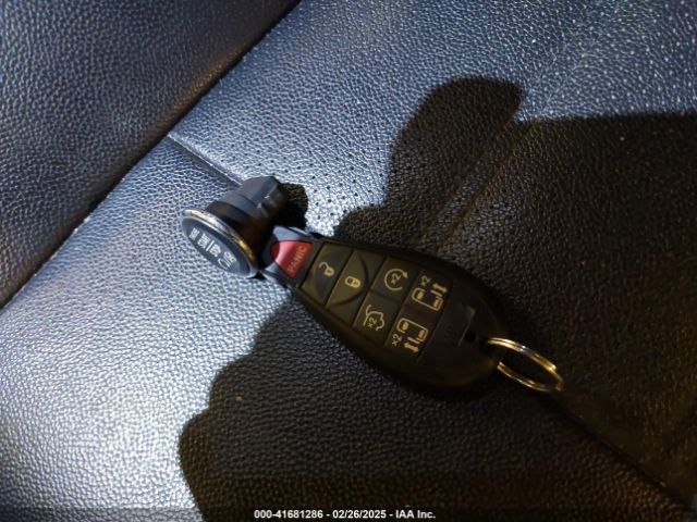 2C4RC1CG2GR305948 Chrysler Town & Country Touring-l
