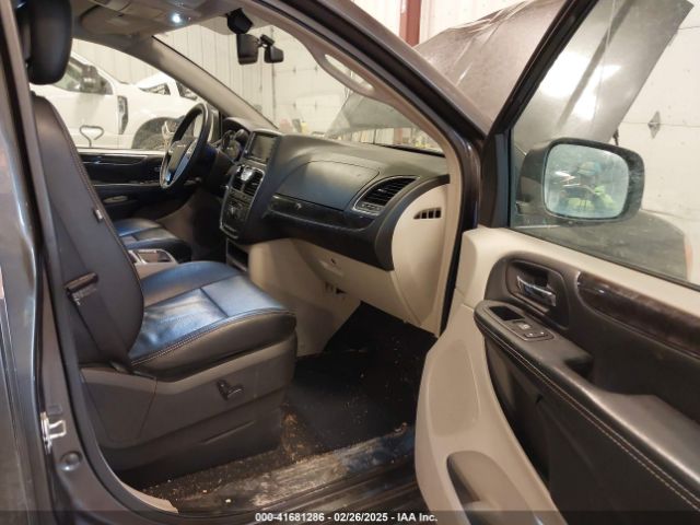 2C4RC1CG2GR305948 Chrysler Town & Country Touring-l