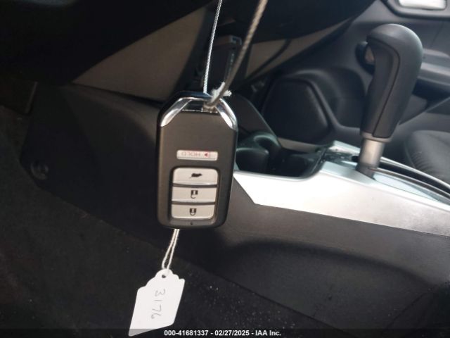 3HGGK5H80KM743176 Honda FIT EX