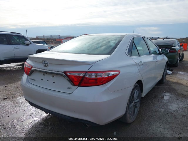 4T1BF1FK1HU284051 Toyota CAMRY SE