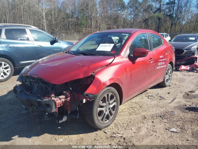 3MYDLBYV9KY502584 Toyota YARIS LE