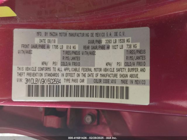 3MYDLBYV9KY502584 Toyota YARIS LE