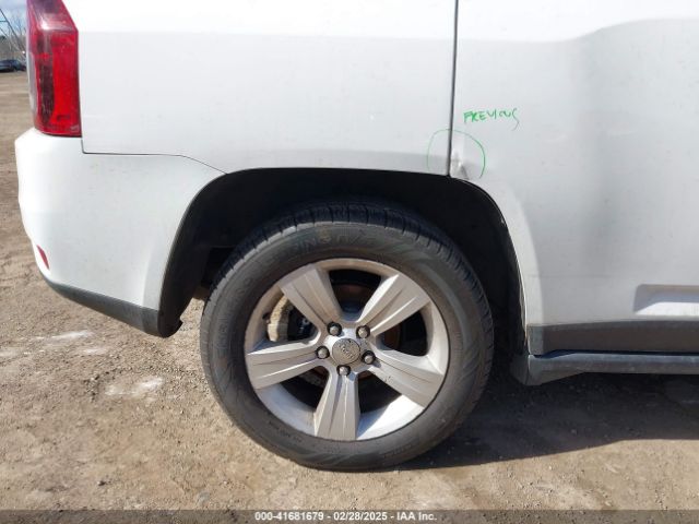1C4NJDEB1ED501029 Jeep Compass Latitude