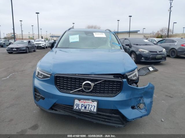 YV4L12UL2R2206994 Volvo Xc40 B5 Plus Dark Theme
