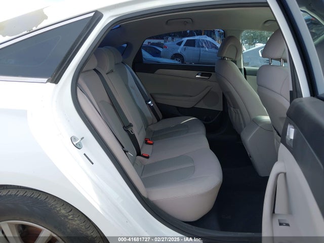 5NPE24AF5FH166858 Hyundai SONATA SE