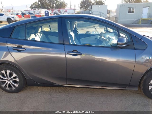 JTDKAMFP2N3223910 Toyota Prius Prime Le