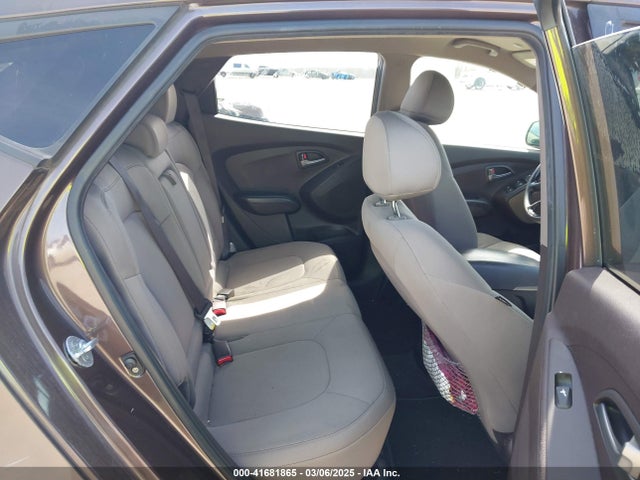KM8JT3AF3EU902590 Hyundai TUCSON GLS