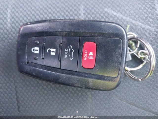 2T3P1RFV4RW414913 Toyota Rav4 Xle