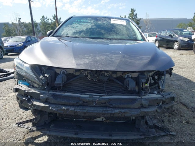 4T1G11AK6MU553991 Toyota CAMRY SE
