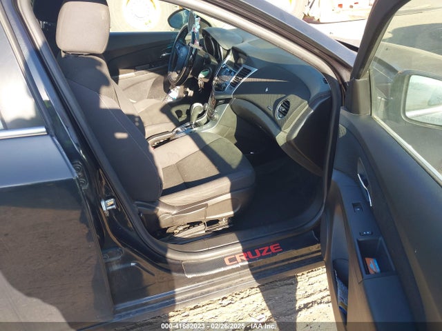 1G1PC5SBXF7190741 Chevrolet Cruze 1lt Auto