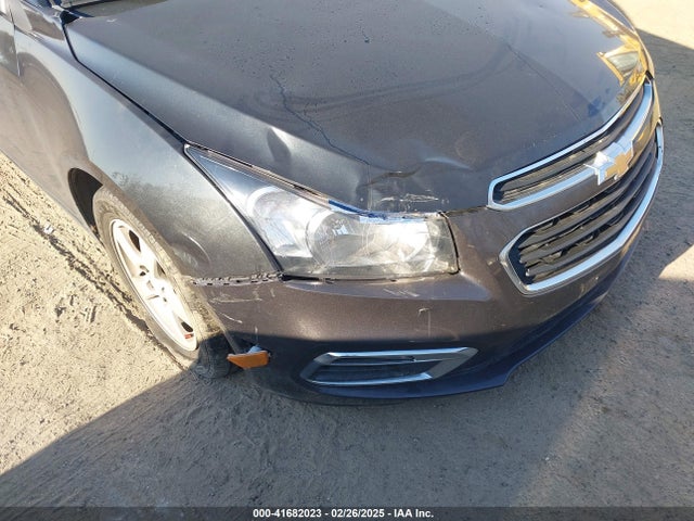 1G1PC5SBXF7190741 Chevrolet Cruze 1lt Auto