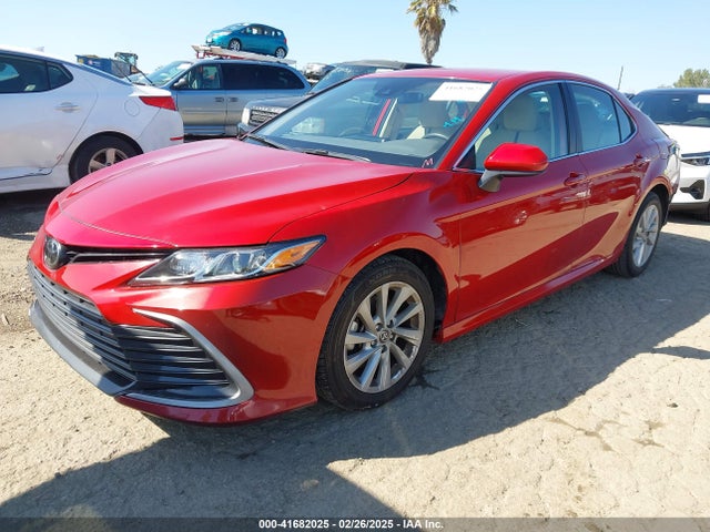 Toyota CAMRY LE 2023 4T1C11AK2PU114550 Image 2