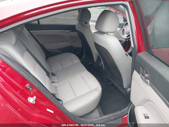KMHD84LF8HU137060 Hyundai ELANTRA SE