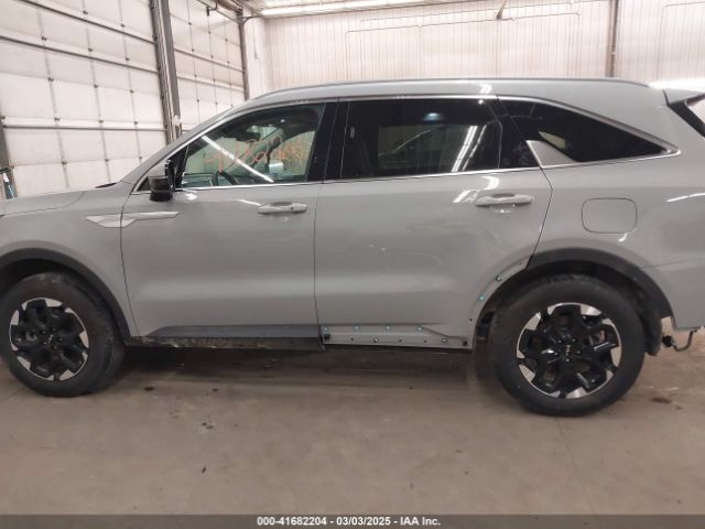 5XYRLDJC8SG320744 KIA SORENTO S