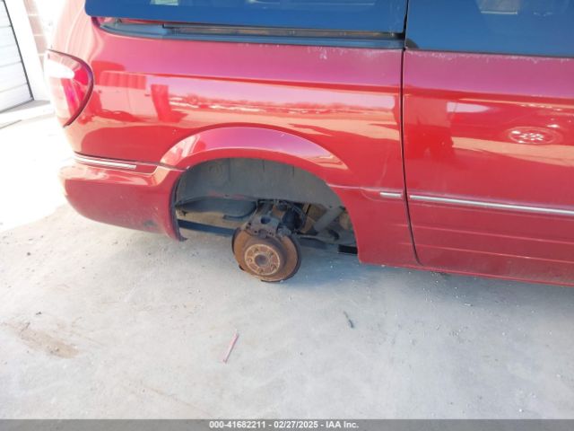 2005 CHRYSLER TOWN & COUNTRY 2C8GP54L65R233842 Photo 5