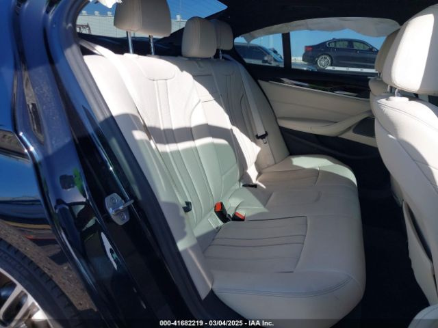 WBAJA5C59JWA38170 BMW 530I