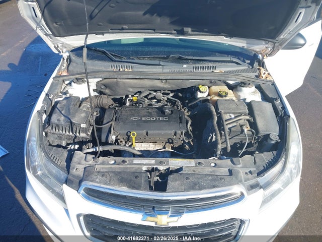 1G1PA5SHXF7150184 Chevrolet Cruze Ls Auto