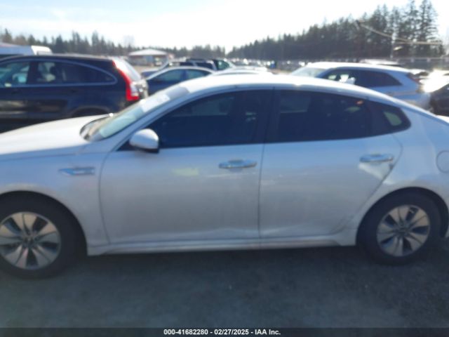 KNAGT4LE9H5012924 KIA 2017