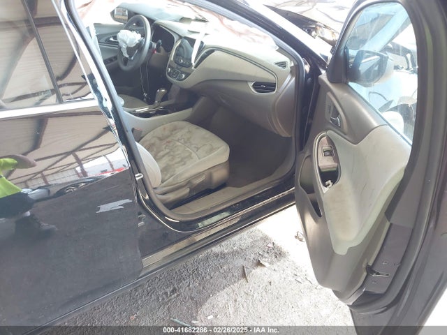 1G1ZB5ST3LF096173 Chevrolet Malibu Fwd Ls