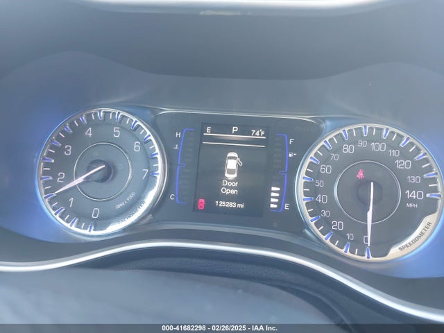 Chrysler 200 Limited 2015 1C3CCCAB6FN503098 Image 7