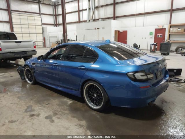 2013 BMW M5 WBSFV9C58DC772251 Photo 2
