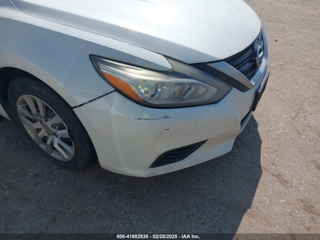 Nissan Altima 2.5 S 2016 1N4AL3AP8GN309081 Image 12