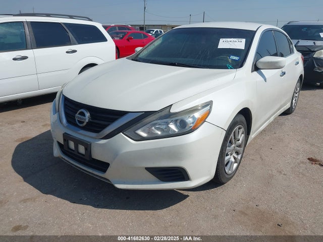 Nissan Altima 2.5 S 2016 1N4AL3AP8GN309081 Image 2