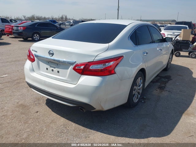 Nissan Altima 2.5 S 2016 1N4AL3AP8GN309081 Image 4