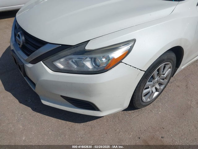 Nissan Altima 2.5 S 2016 1N4AL3AP8GN309081 Image 6