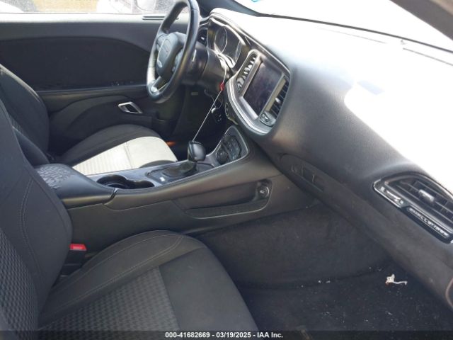 2017 DODGE CHALLENGER 2C3CDZAG5HH514441 Photo 4
